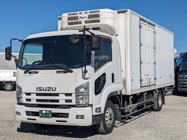 Japanese used car Ref# 1384967 ISUZU / FORWARD