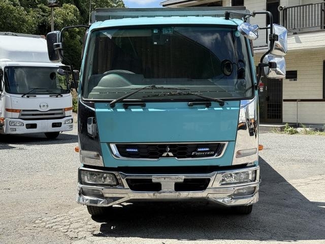 Japanese used car Ref# 1385009 MITSUBISHI FUSOU / FIGHTER
