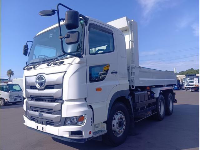 Japanese used car Ref# 1385122 HINO / PROFIA