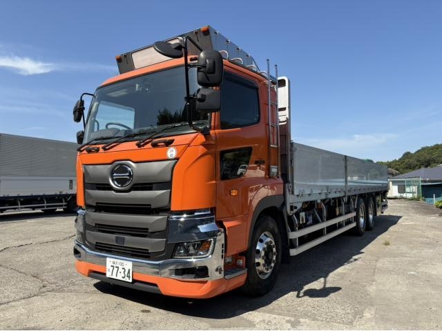 Japanese used car Ref# 1385124 HINO / PROFIA