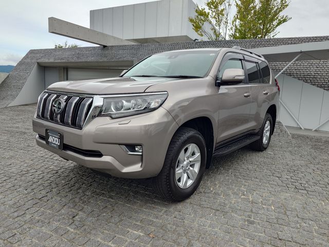 Japanese used car Ref# 1385331 TOYOTA / LANDCRUISER PRADO