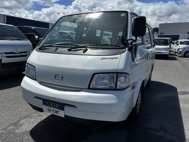 Japanese used car Ref# 1385373 MAZDA / BONGO van 1.15t 2WD