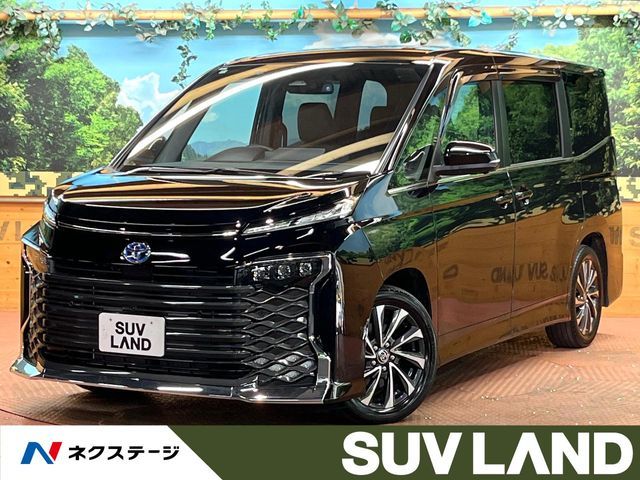 TOYOTA / VOXY HYBRID