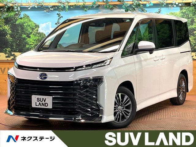TOYOTA / VOXY HYBRID