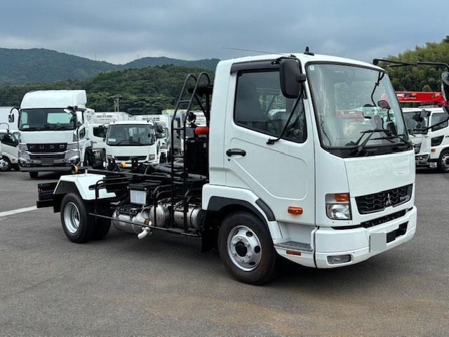 Japanese used car Ref# 1386025 MITSUBISHI FUSOU / FIGHTER