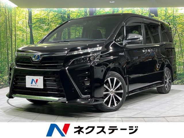 TOYOTA / VOXY HYBRID