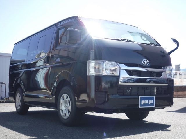 TOYOTA / HIACE van 2WD