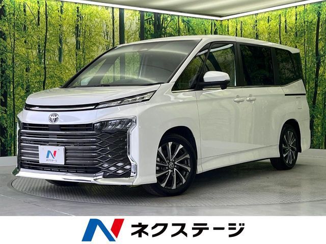 TOYOTA / VOXY