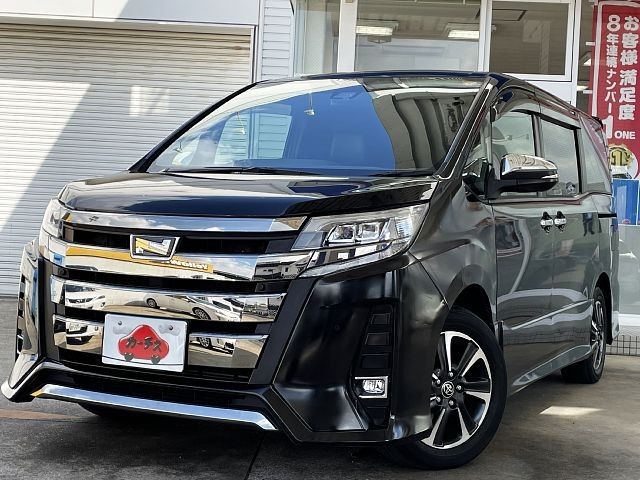 TOYOTA / NOAH