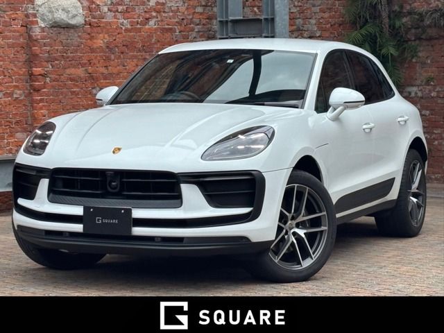 PORSCHE / PORSCHE Macan
