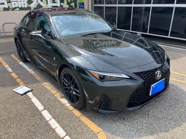 TOYOTA / LEXUS IS300h