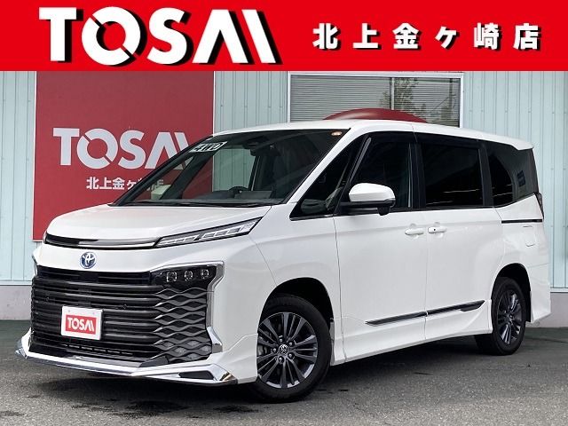 TOYOTA / VOXY HYBRID 4WD