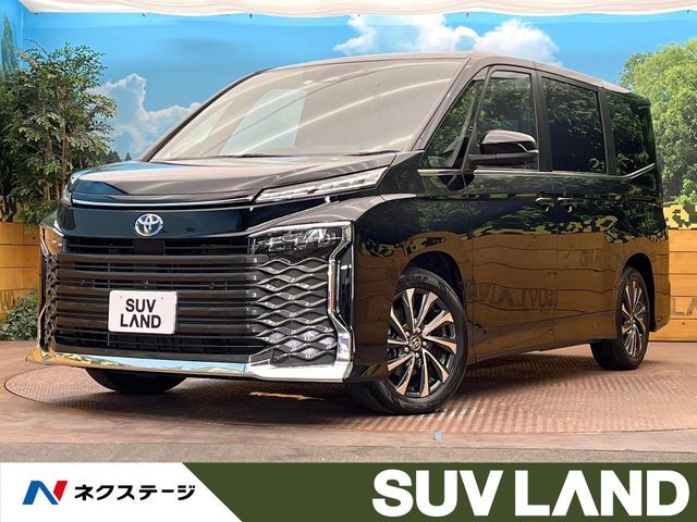 TOYOTA / VOXY HYBRID