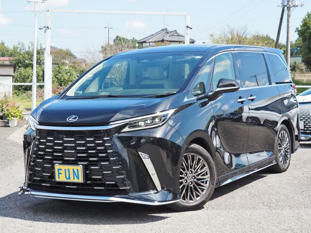 TOYOTA / ﾚｸｻｽ LM500h