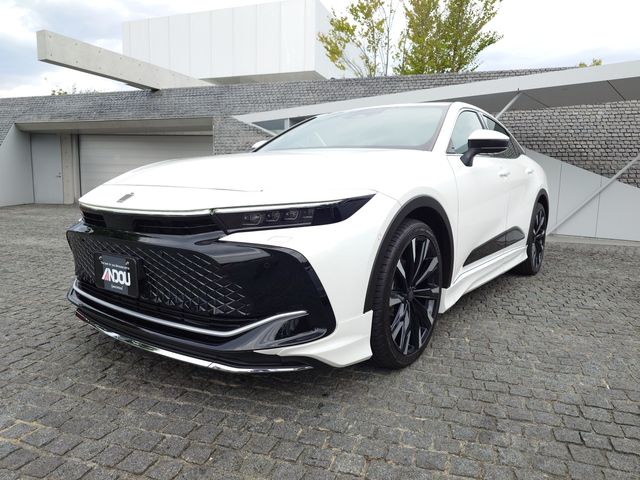 TOYOTA / CROWN CROSSOVER