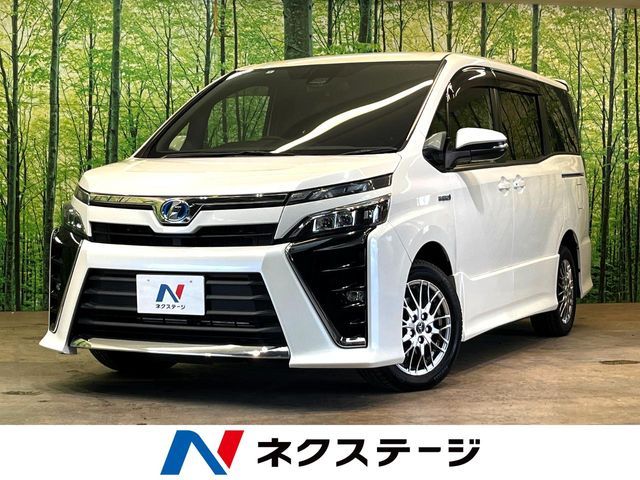 TOYOTA / VOXY HYBRID