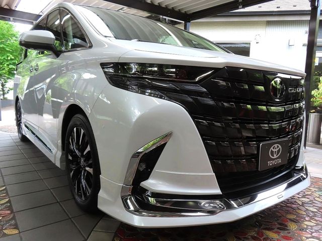 TOYOTA / ALPHARD hybrid 4WD