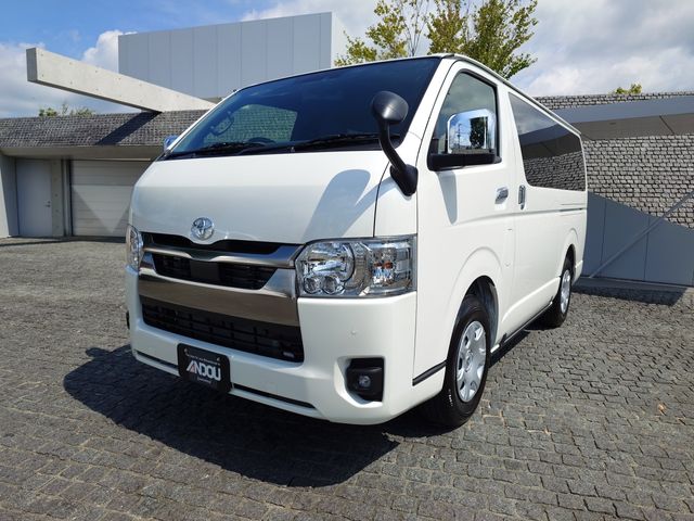 TOYOTA / HIACE van 2WD