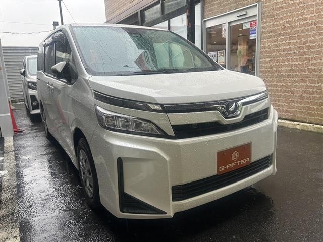 TOYOTA / VOXY