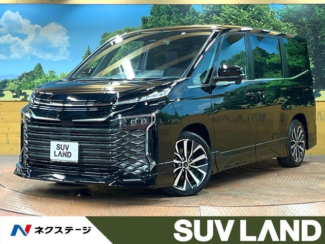 TOYOTA / VOXY HYBRID