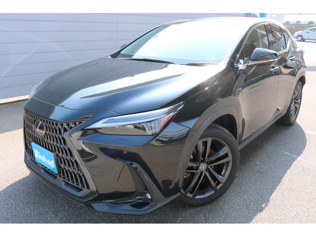 Japanese used car Ref# 1391875 TOYOTA / LEXUS NX350h AWD