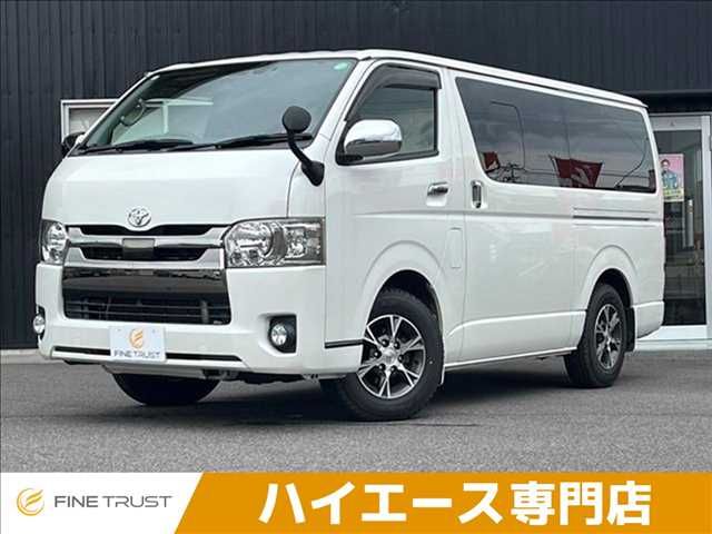 TOYOTA / REGIUSACE van 2WD