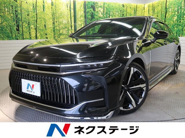 TOYOTA / CROWN sedan hybrid