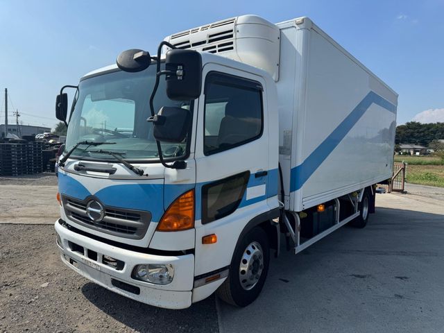 Japanese used car Ref# 1393073 HINO / RANGER