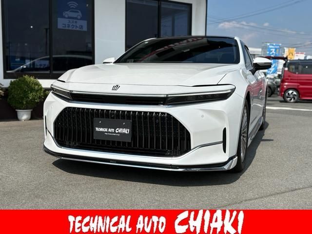 TOYOTA / CROWN sedan hybrid