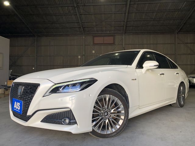 TOYOTA / CROWN sedan hybrid