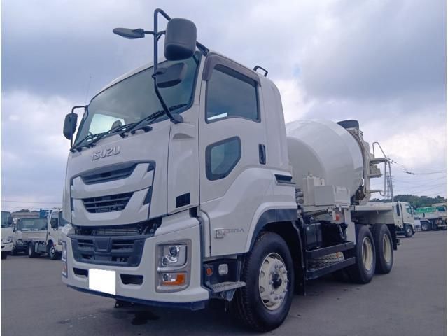 ISUZU / GIGA