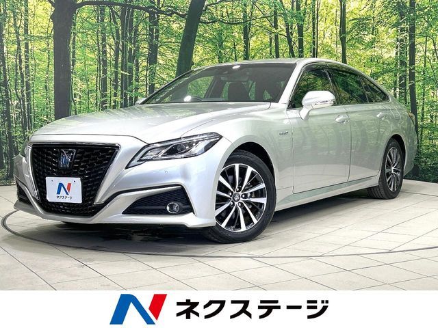 TOYOTA / CROWN sedan hybrid