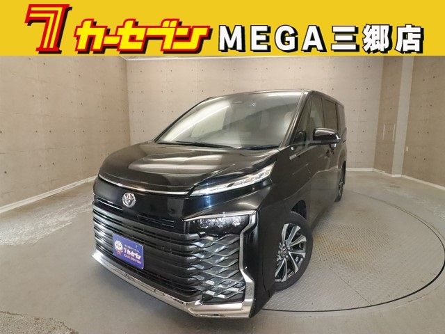 TOYOTA / VOXY