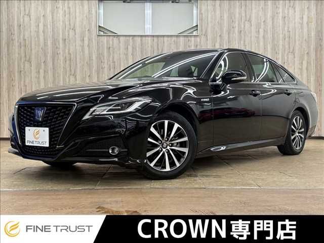 TOYOTA / CROWN sedan hybrid