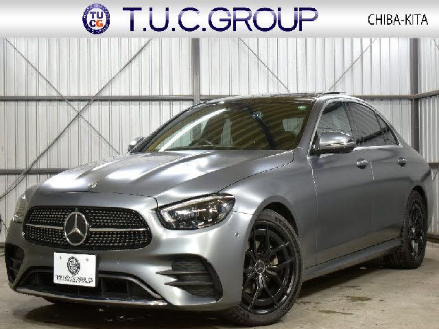 MERCEDES BENZ / MERCEDES BENZ E class sedan