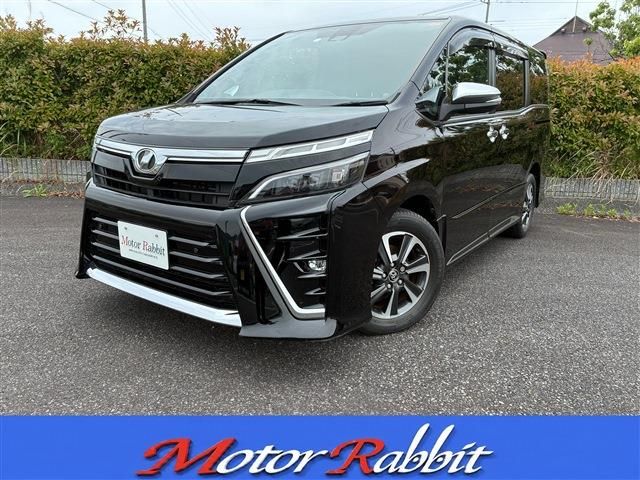 TOYOTA / VOXY
