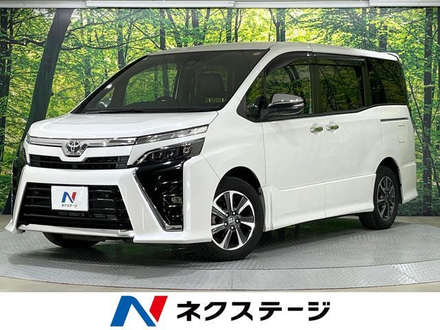 TOYOTA / VOXY