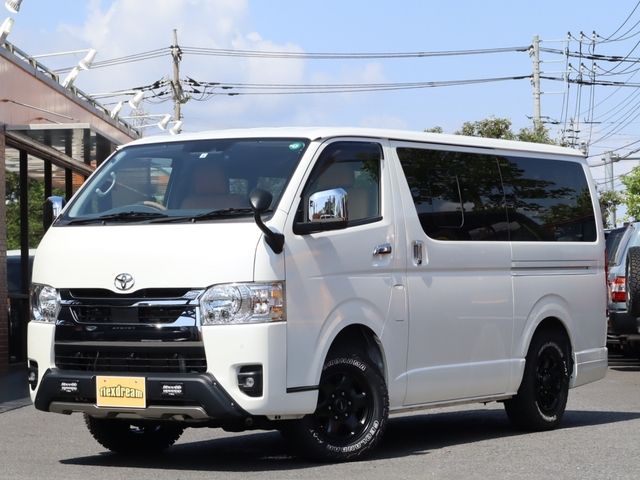 TOYOTA / HIACE van 4WD