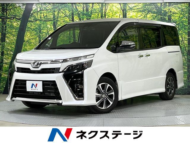 TOYOTA / VOXY