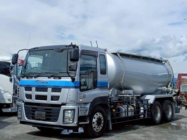 ISUZU / GIGA