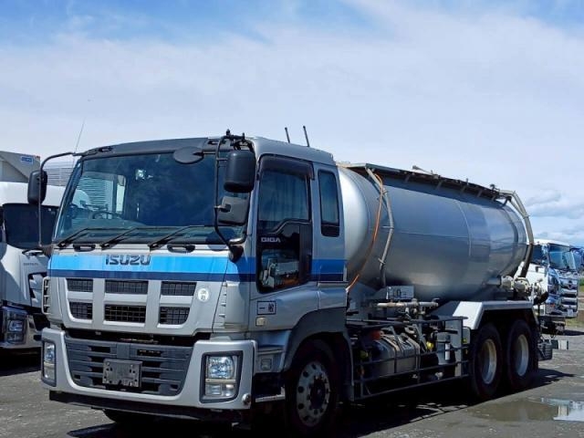 ISUZU / GIGA