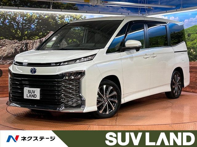 TOYOTA / VOXY HYBRID