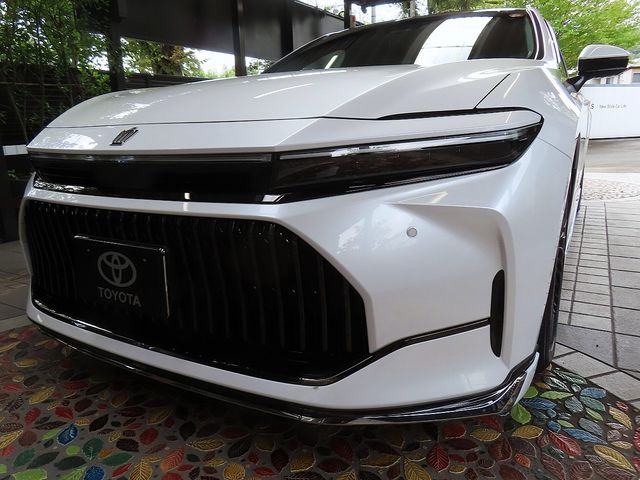 TOYOTA / CROWN sedan hybrid