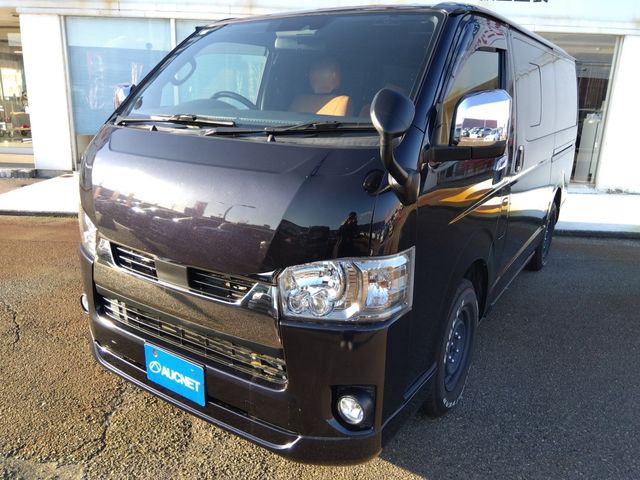 TOYOTA / HIACE van 4WD