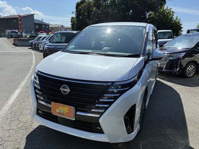 NISSAN / SERENA  WG 4WD