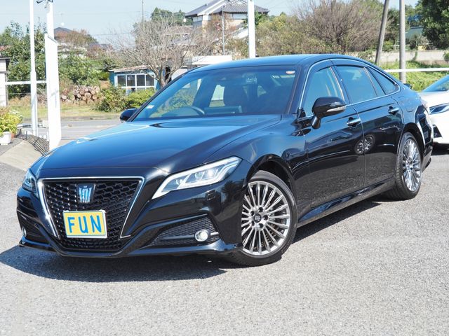 TOYOTA / CROWN sedan hybrid