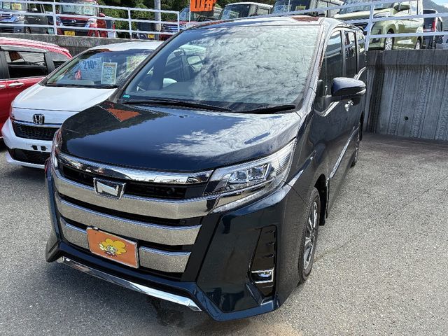 TOYOTA / NOAH 4WD