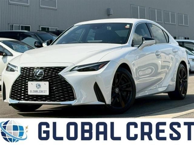 TOYOTA / LEXUS IS300h