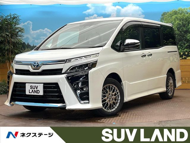 TOYOTA / VOXY HYBRID