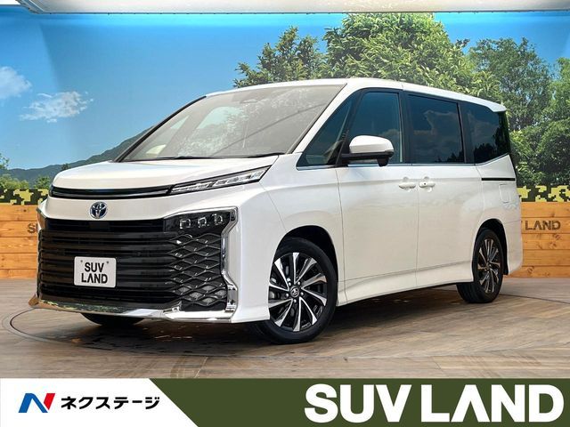 TOYOTA / VOXY HYBRID